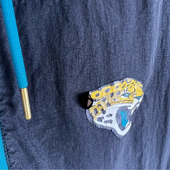 Jacksonville Jaguars Team Issued Player Used On Field Cut Sleeve Windbreaker L - Picture 9 of 9